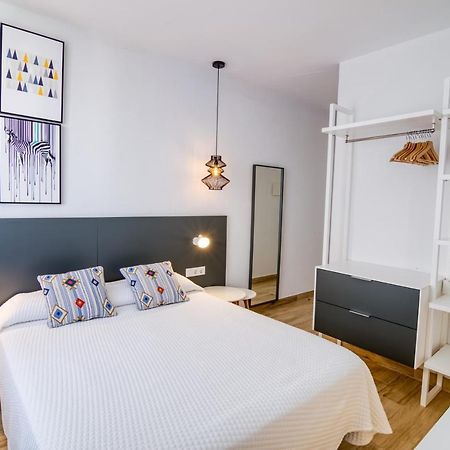 Hostal La Isla Mahón Dış mekan fotoğraf