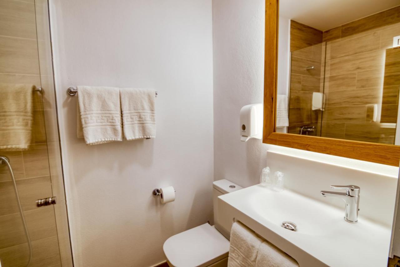 Hostal La Isla Mahón Dış mekan fotoğraf
