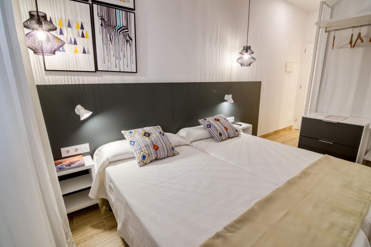 Hostal La Isla Mahón Dış mekan fotoğraf